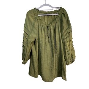Women's Peasant Top in Green